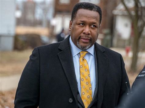 wendell pierce law and order.